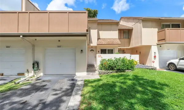 845 NW 80th Terrace 6, Plantation, FL 33324