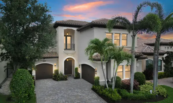8784 Lewis River Road, Delray Beach, FL 33446