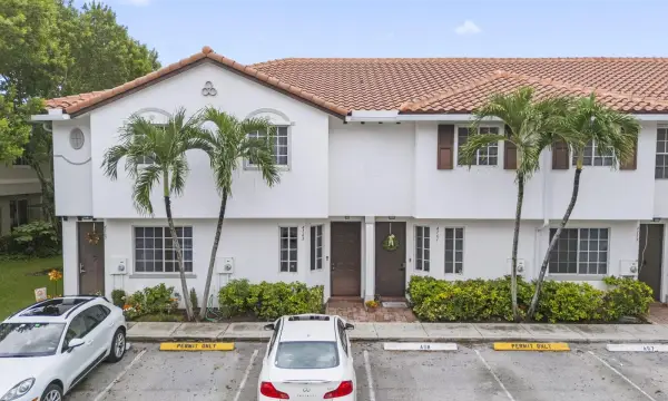 4163 Napoli Lake Drive, Riviera Beach, FL 33410