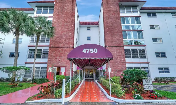4750 NW 22nd Court 118, Lauderhill, FL 33313