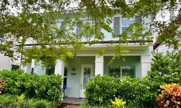 8028 Hobbes Way, Palm Beach Gardens, FL 33418