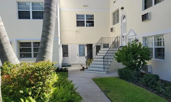 31 S Golfview Road, Lake Worth Beach, FL 33460