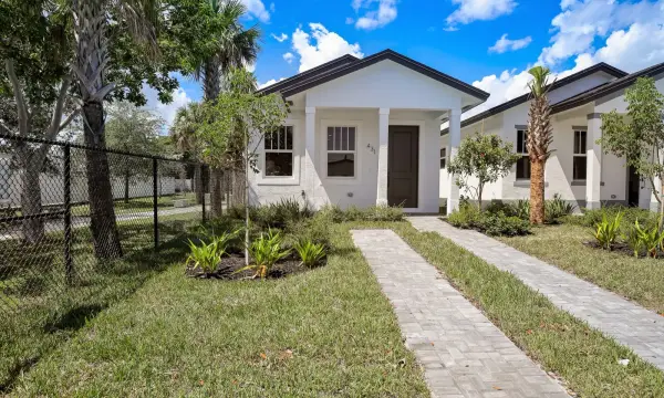 431 S F Street, Lake Worth Beach, FL 33460