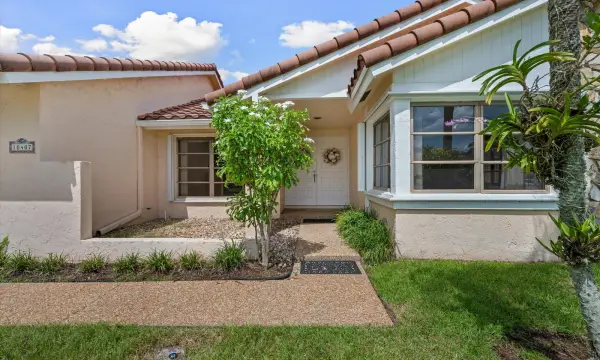 10407 NW 7th Street, Plantation, FL 33324
