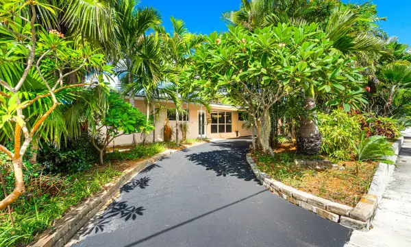 3697 NE 16th Avenue, Oakland Park, FL 33334