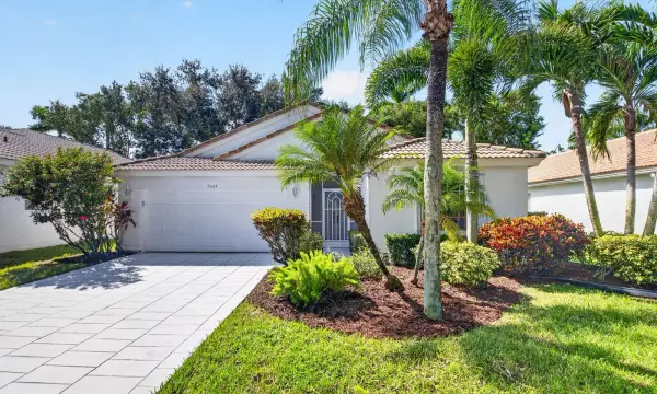 9864 Arbor View Drive S, Boynton Beach, FL 33437