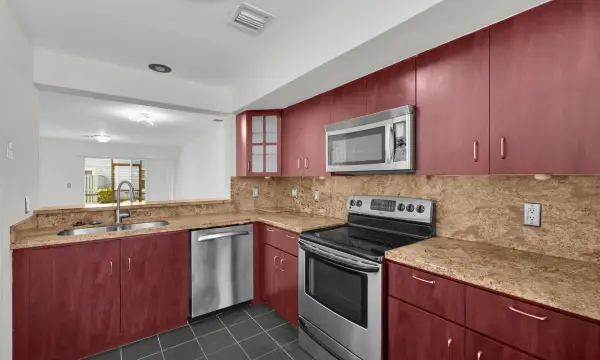 2164 Champions Way, North Lauderdale, FL 33068