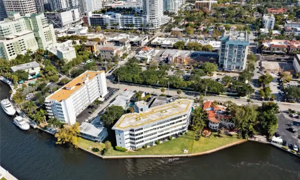 818 SE 4th Street 201, Fort Lauderdale, FL 33301