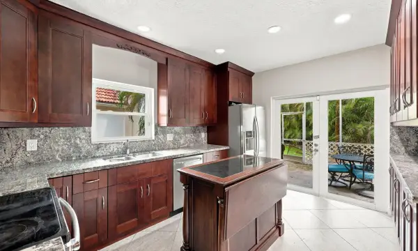 Address Withheld, Coral Springs, FL 33065