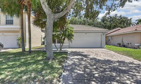 5088 Northern Lights Drive, Greenacres, FL 33463