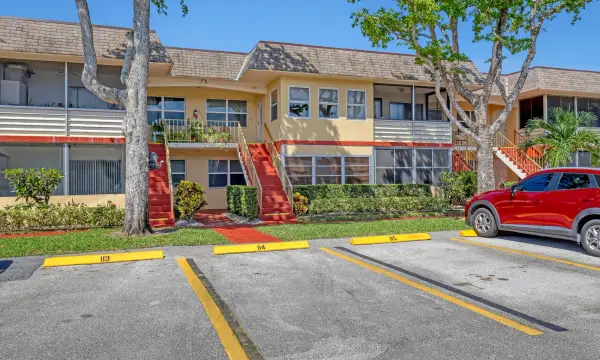 122 Stratford I, West Palm Beach, FL 33417