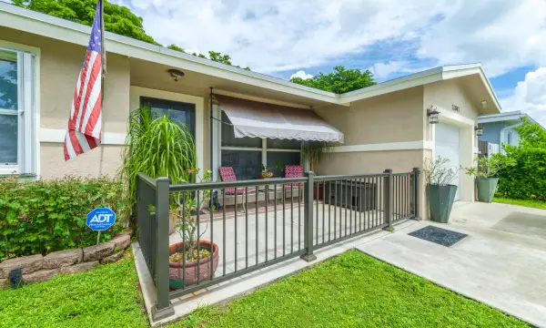 11841 NW 33rd Street, Sunrise, FL 33323