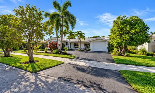 2050 NE 59th Place, Fort Lauderdale, FL 33308