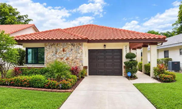 4803 Boxwood Circle, Boynton Beach, FL 33436