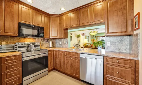 10772 NW 11th Street, Pembroke Pines, FL 33026