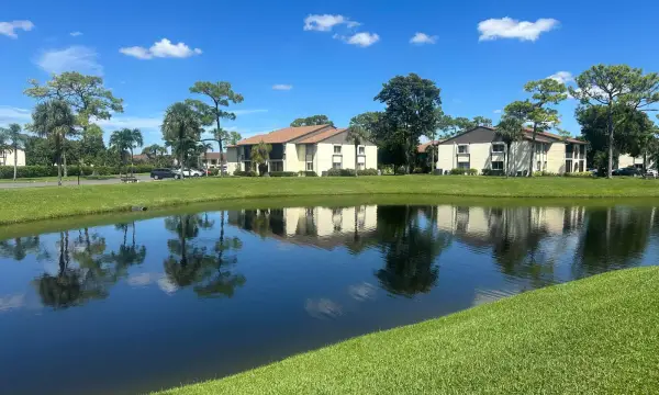 5901 Whispering Pine Way C-2, Greenacres, FL 33463