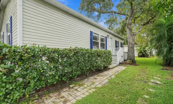 2555 Pga Boulevard 37, Palm Beach Gardens, FL 33410