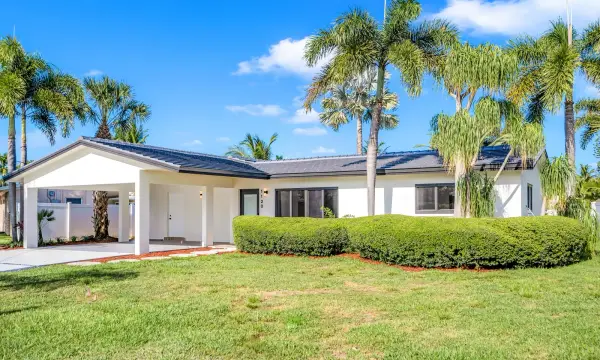 1120 SE 9th Avenue, Pompano Beach, FL 33060