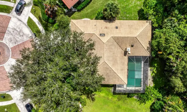 9260 Cypress Hollow Drive, Palm Beach Gardens, FL 33418