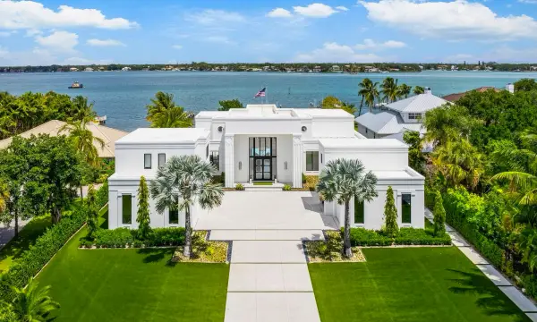18200 Gardiner Lane, Jupiter, FL 33458