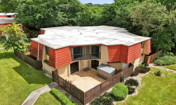 22970 Oxford Place A, Boca Raton, FL 33433