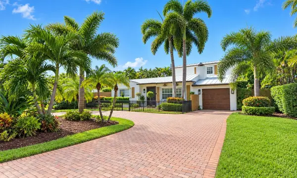 112 Highland Lane, Delray Beach, FL 33444