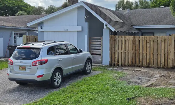8631 Satalite Terrace, West Palm Beach, FL 33403