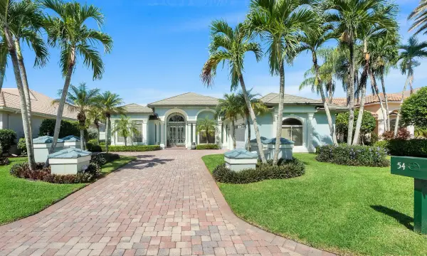 54 Cayman Place, Palm Beach Gardens, FL 33418