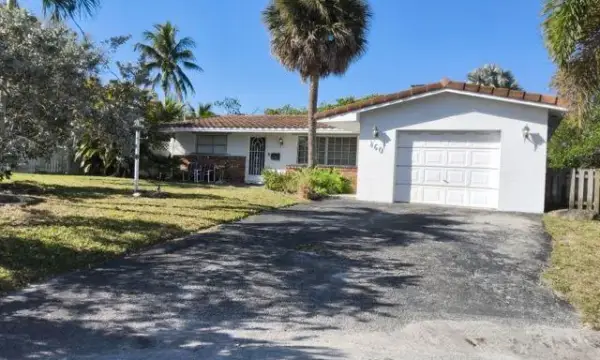 460 SW 18th Court SW, Pompano Beach, FL 33060