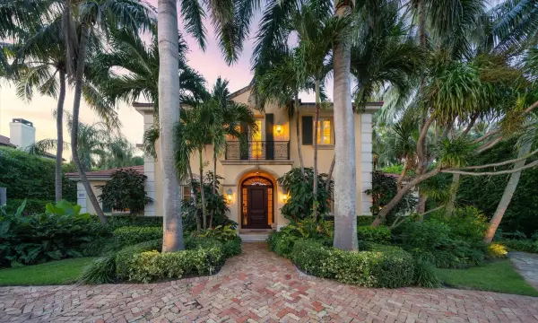 223 Coral Lane, Palm Beach, FL 33480