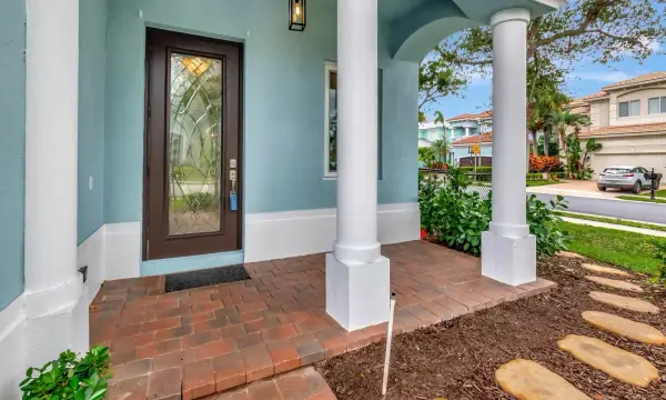 40 Country Lake Circle, Boynton Beach, FL 33436
