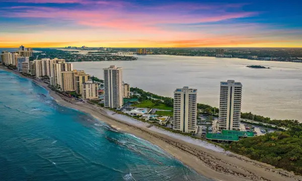 5510 N Ocean Drive 11b, Singer Island, FL 33404