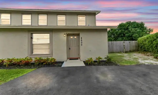 8600 Uranus Terrace, West Palm Beach, FL 33403