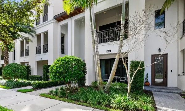 4083 Faraday Way, Palm Beach Gardens, FL 33418