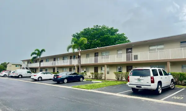 601 NW 78th Terrace 205, Margate, FL 33063