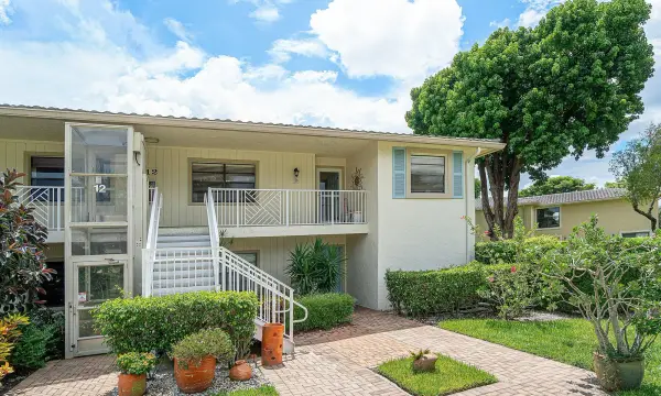 12 Westgate Lane 12d, Boynton Beach, FL 33436