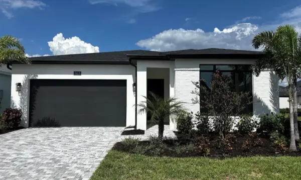Address Withheld, Apollo Beach, FL, 33572