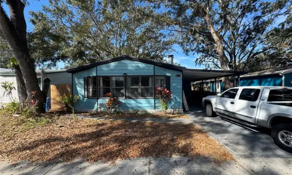 10559 Bay Hills Circle, Thonotosassa, FL, 33592