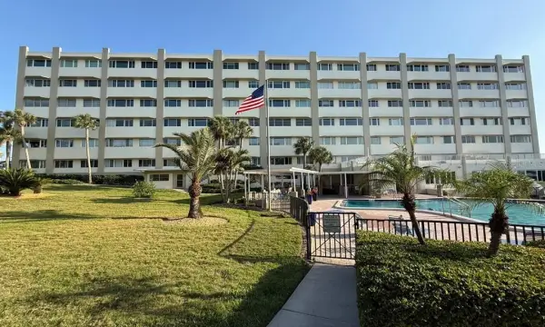 100 Bluff View Drive, Unit 317a, Belleair Bluffs, FL, 33770
