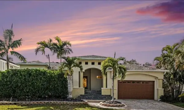 840 3rd Avenue S, Tierra Verde, FL, 33715