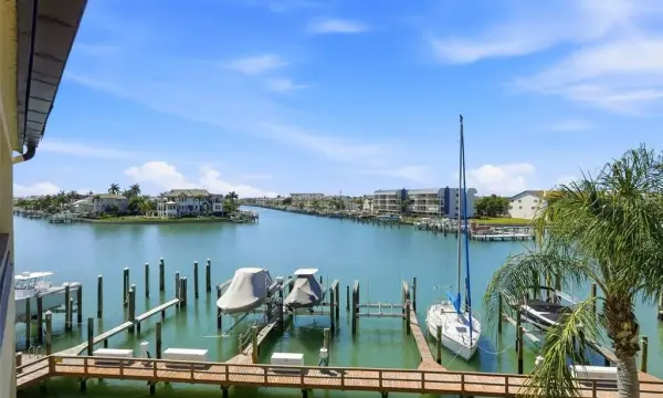 128 1st Street E., Unit 102, Tierra Verde, FL, 33715