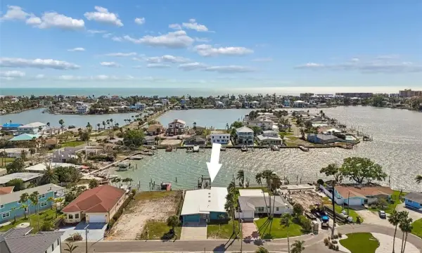 16108 5th Street E, Redington Beach, FL, 33708