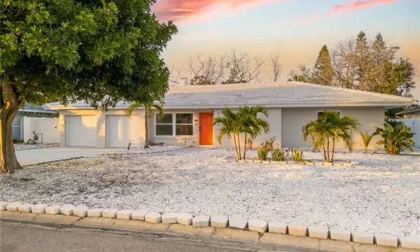 123 8th Street, Belleair Beach, FL, 33786
