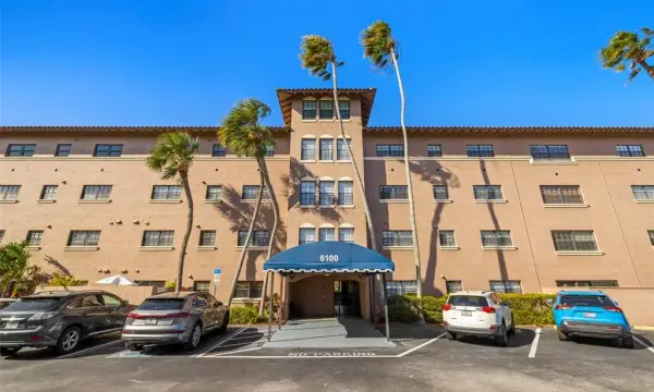 6100 Gulfport Boulevard S, Unit 414, Gulfport, FL, 33707