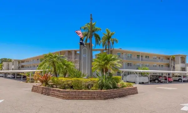 948 Virginia Street, Unit 207, Dunedin, FL, 34698