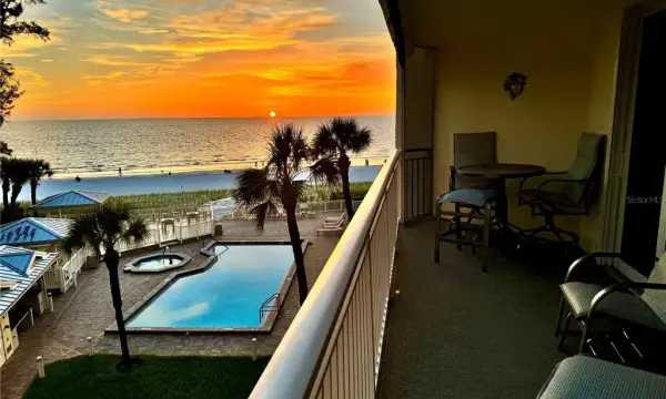 2504 Gulf Boulevard, Unit 304, Indian Rocks Beach, FL, 33785
