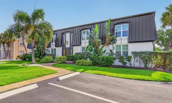1065 Eden Isle Boulevard NE, Unit 2, St Petersburg, FL, 33704
