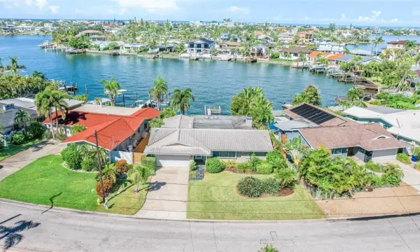 513 Harbor Drive N, Indian Rocks Beach, FL, 33785