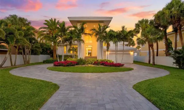 1480 Gulf Boulevard, Belleair Beach, FL, 33786