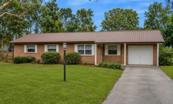 12212 Floral Lane, Thonotosassa, FL, 33592